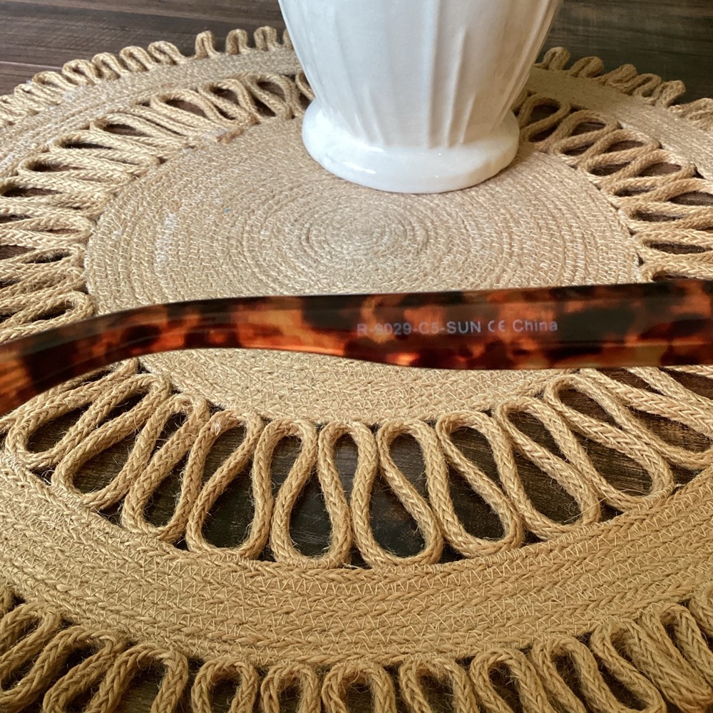 Ryan Simkhai Tortoise Shell Cat Eye Polarized Sun… - image 6